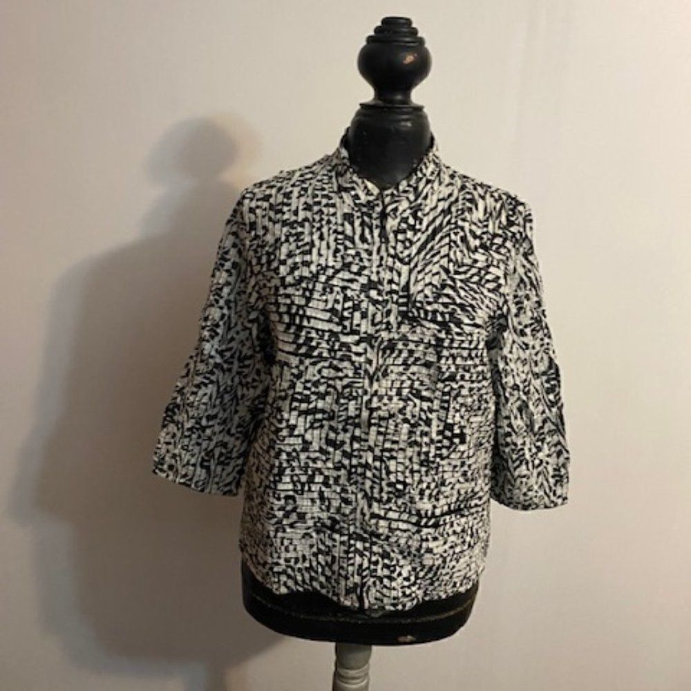 Multiplies Black White Blazer zip front, size Medium
